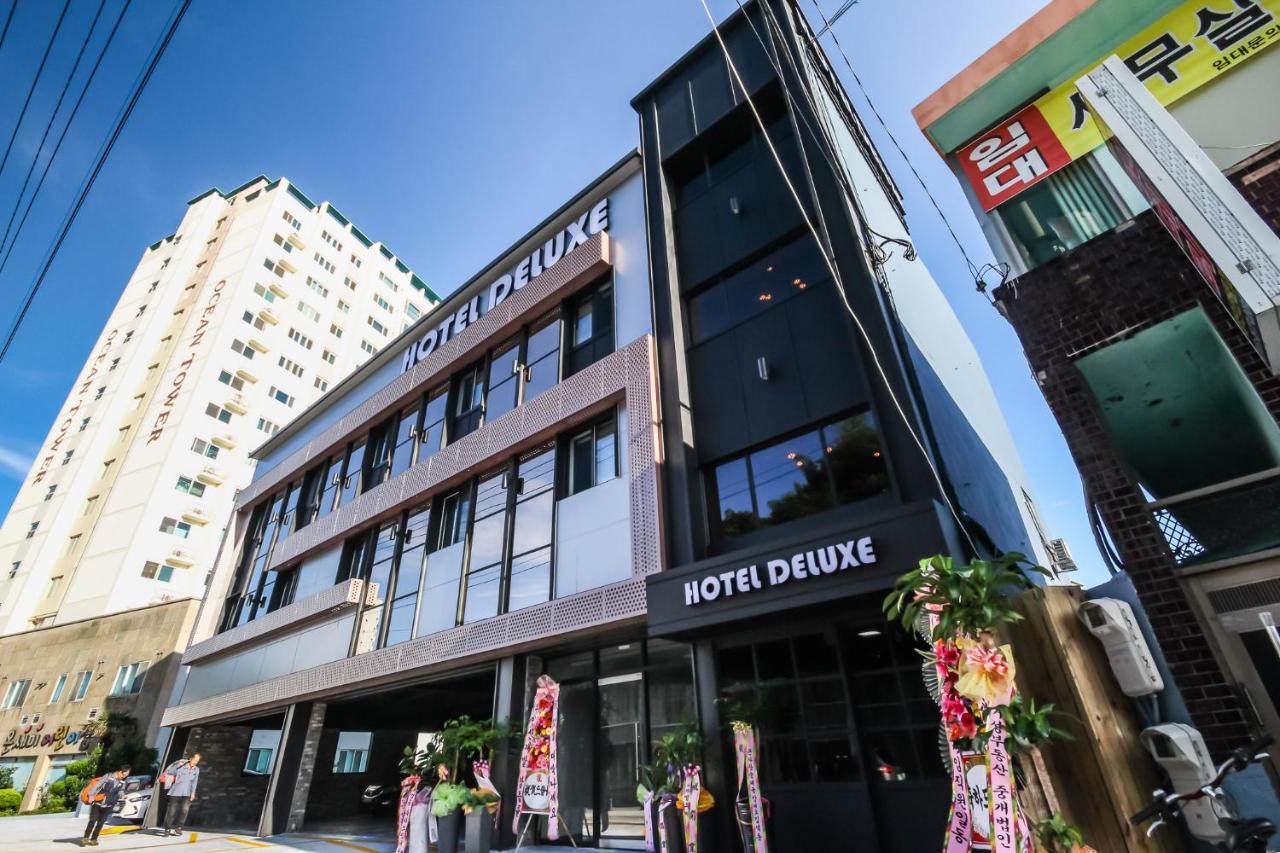 Deluxe Motel Geoje Exterior photo